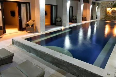 Segara Villas Kuta  Exterior photo